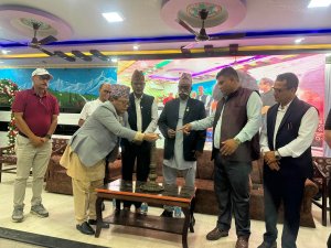मन्त्रीहरू मन्तव्य राखेर हिँडेपछि प्रदेश खेलकुद बोर्डको कार्यक्रममा होहल्ला, सहभागीले जनाए जनाए विरोध