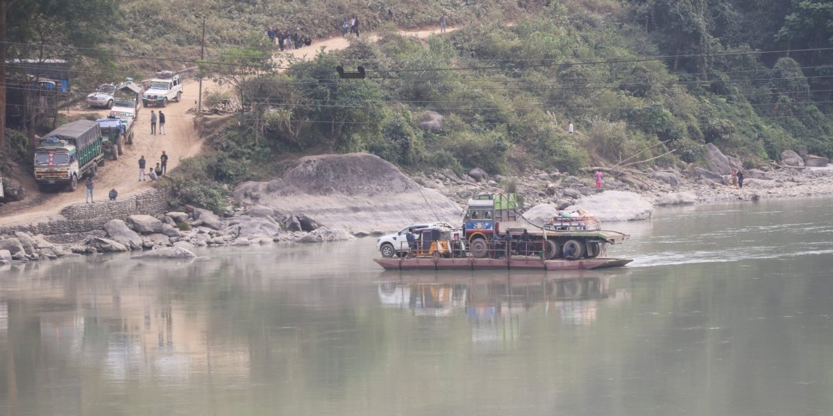सतिघाट पुल: तीन पटक ठेक्का रद्द भएपछि चौथो प्रयास, पूर्वमुख्यमन्त्री राईले खोले ढिलाइको रहस्य
