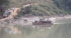 सतिघाट पुल: तीन पटक ठेक्का रद्द भएपछि चौथो प्रयास, पूर्वमुख्यमन्त्री राईले खोले ढिलाइको रहस्य